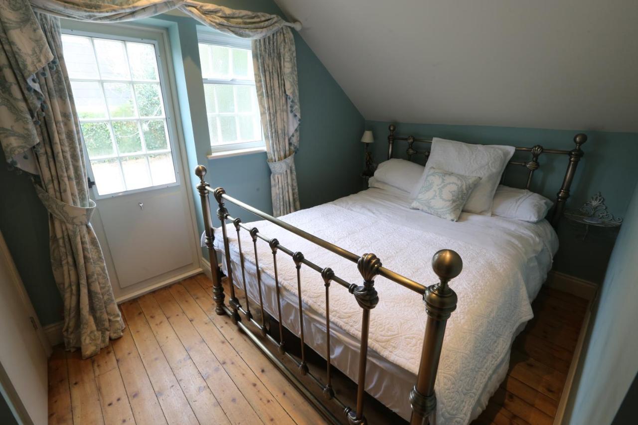 Duke Of Monmouth Penthouse Luxury Apartment, Lyme Regis, 3 Bedroom, Hot Tub, Garden, Dog Friendly 외부 사진