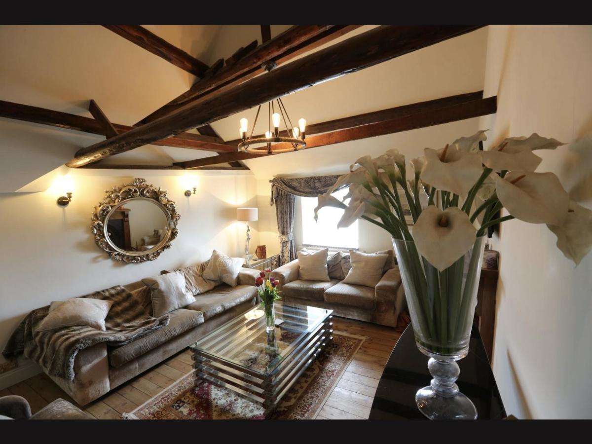 Duke Of Monmouth Penthouse Luxury Apartment, Lyme Regis, 3 Bedroom, Hot Tub, Garden, Dog Friendly 외부 사진